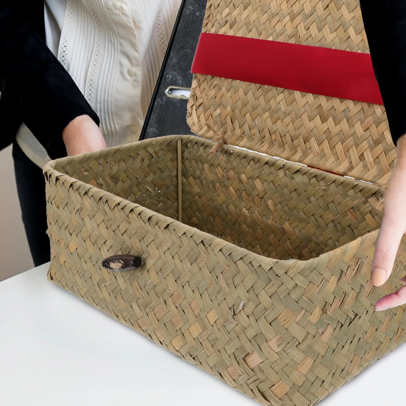 

1pc Grass Woven Storage Basket With Lid Natural Desktop Organizing Box For Home Hotel Finishing Case