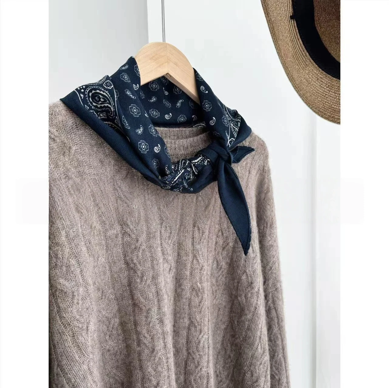 Vintage 100% Wool Navy Blue Paisley Floral Triangle Scarf for Women Ethnic Bandana Neck & Head Scarf Shawl for Fall Winter