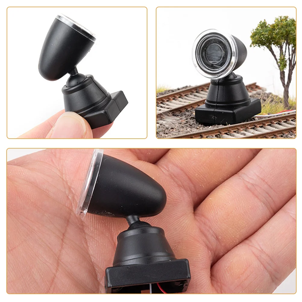 2 Pcs Signal Light Model Spot Lights Trains Metal Railway Sand Table Building Material