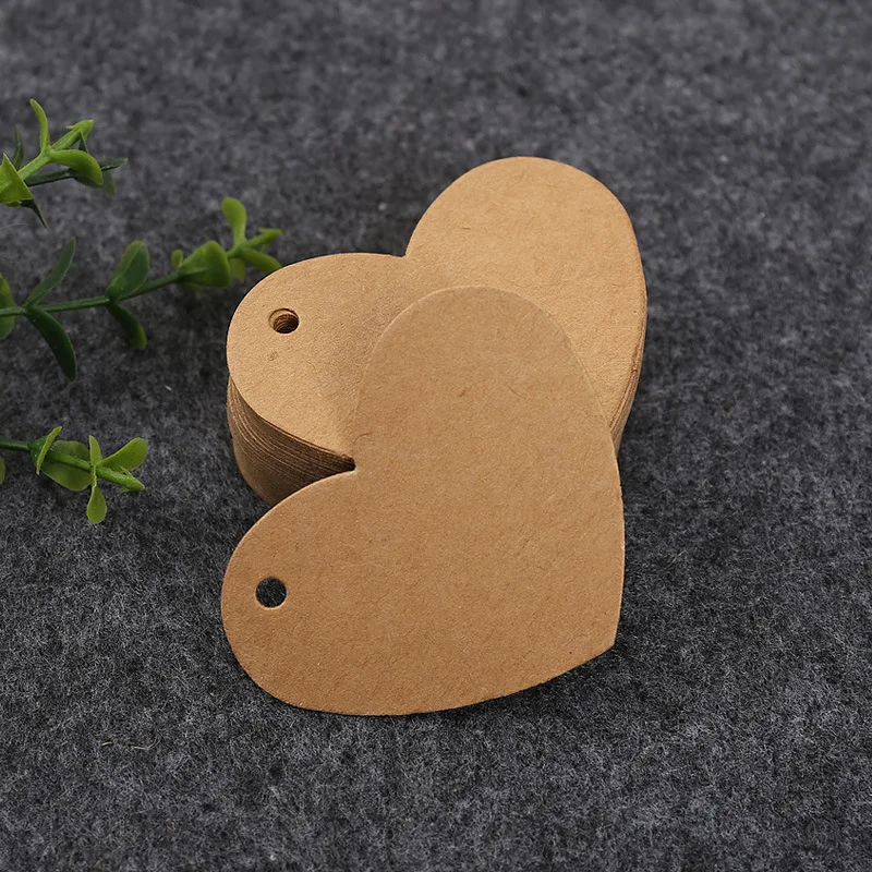100pcs Heart Shaped Paper Tags Christmas Gift Packaging Hang Tag Kraft Paper Cards Labels Garment Shoes Bags Packing Accessories