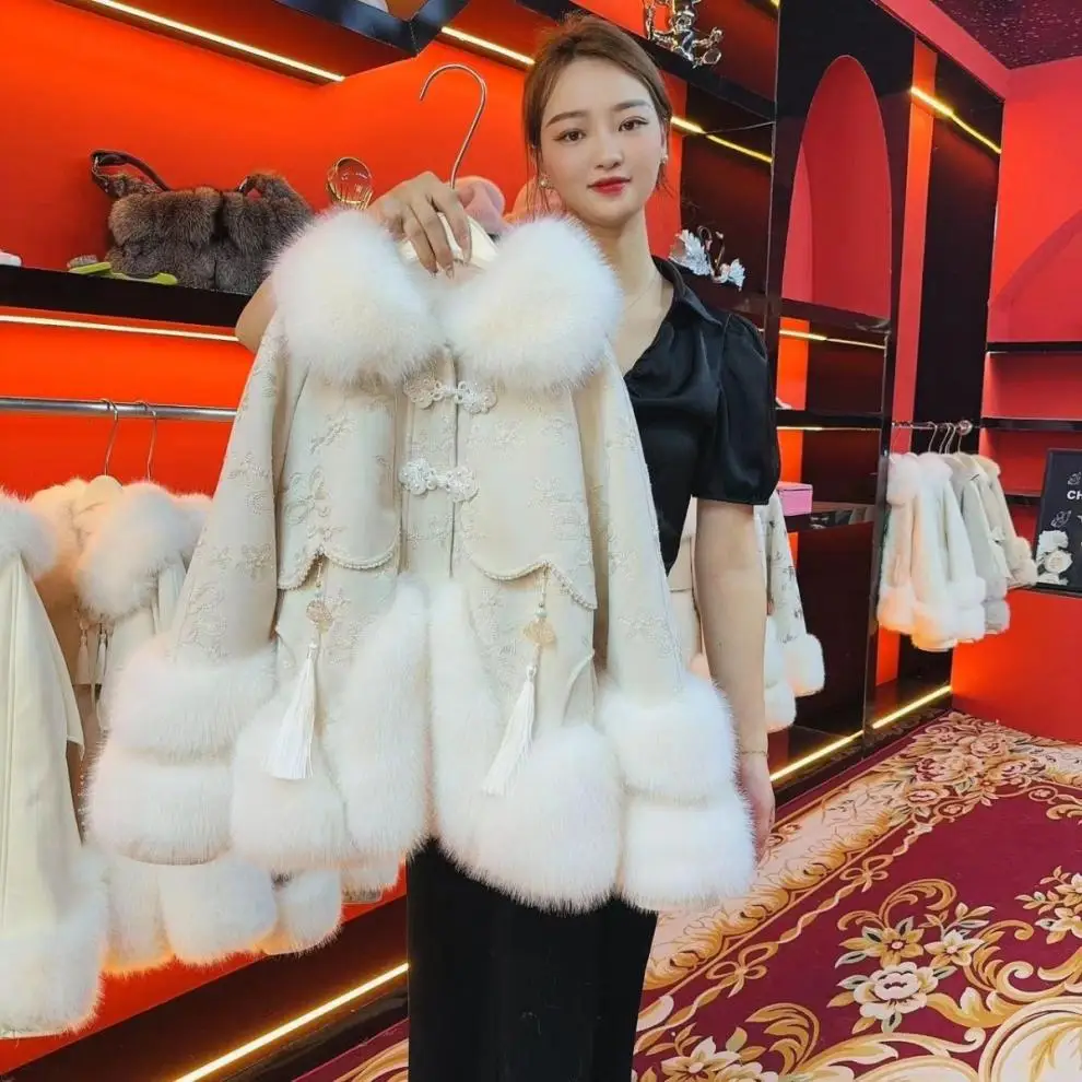 Pelz-Spleiß-Top, 2025, neue Luxus-Damen-Daunenjacke aus weißem Fell, kurzer Parka-Mantel mit Fuchspelzkragen, Lederbesatz, Puffer-Outwear