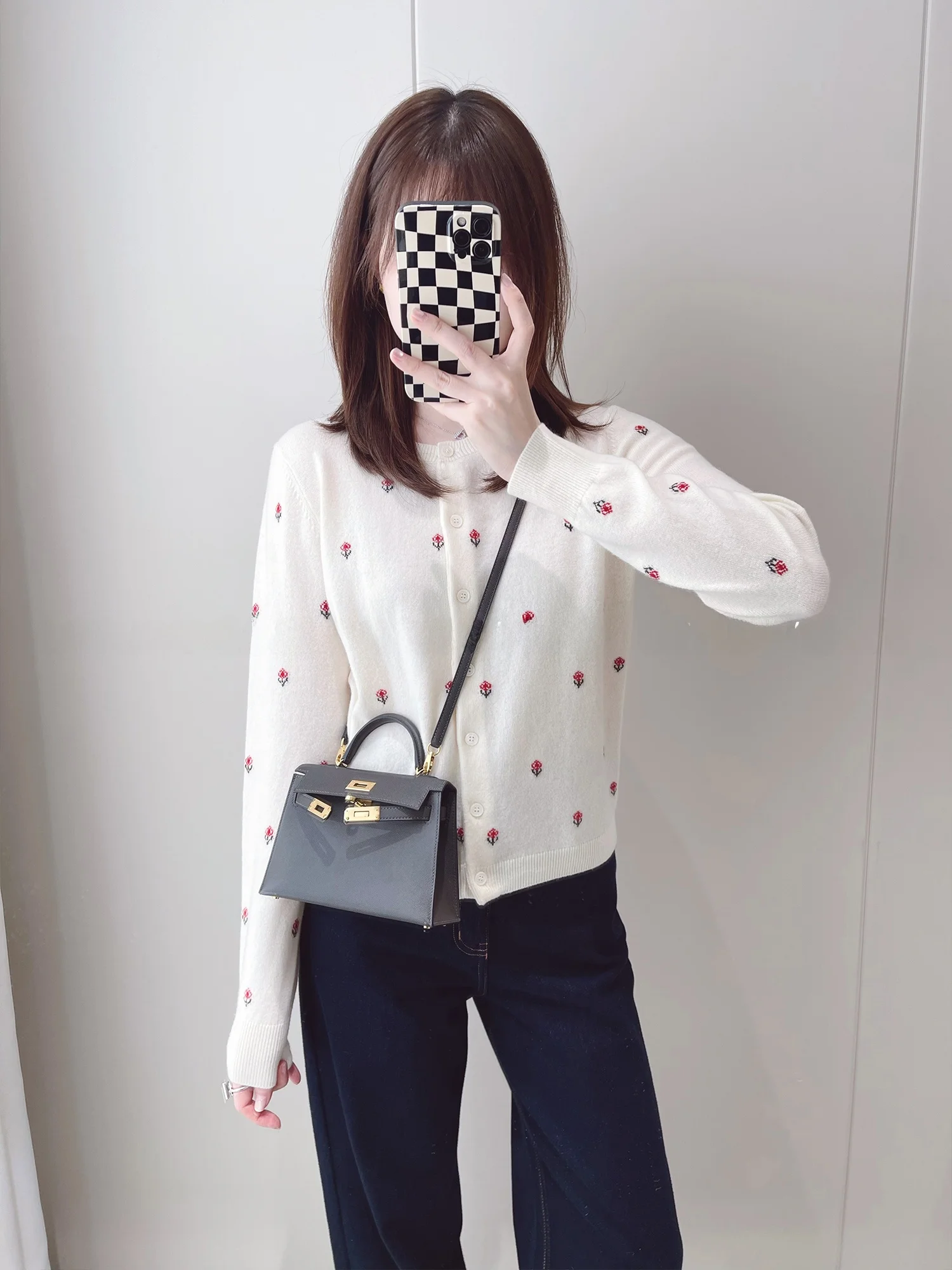 

Мягкий шерстяной вязаный кардиган с круглым вырезом и вышивкой мелких цветов, весна 2026, женская мода, длинный рукав, растительный узор...