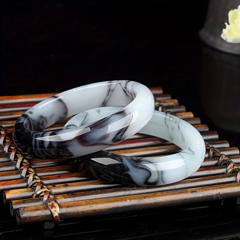 

Natural Stone Blue and White Dan Blue Floating Flower Flat Strip Retro Bracelet, for Lovers