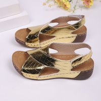 Fashionable Sandals for Women 2025 New Summer Flat 36-43 Large-sized Casual Buckle Sandals Platform Shoes Platform Sandals