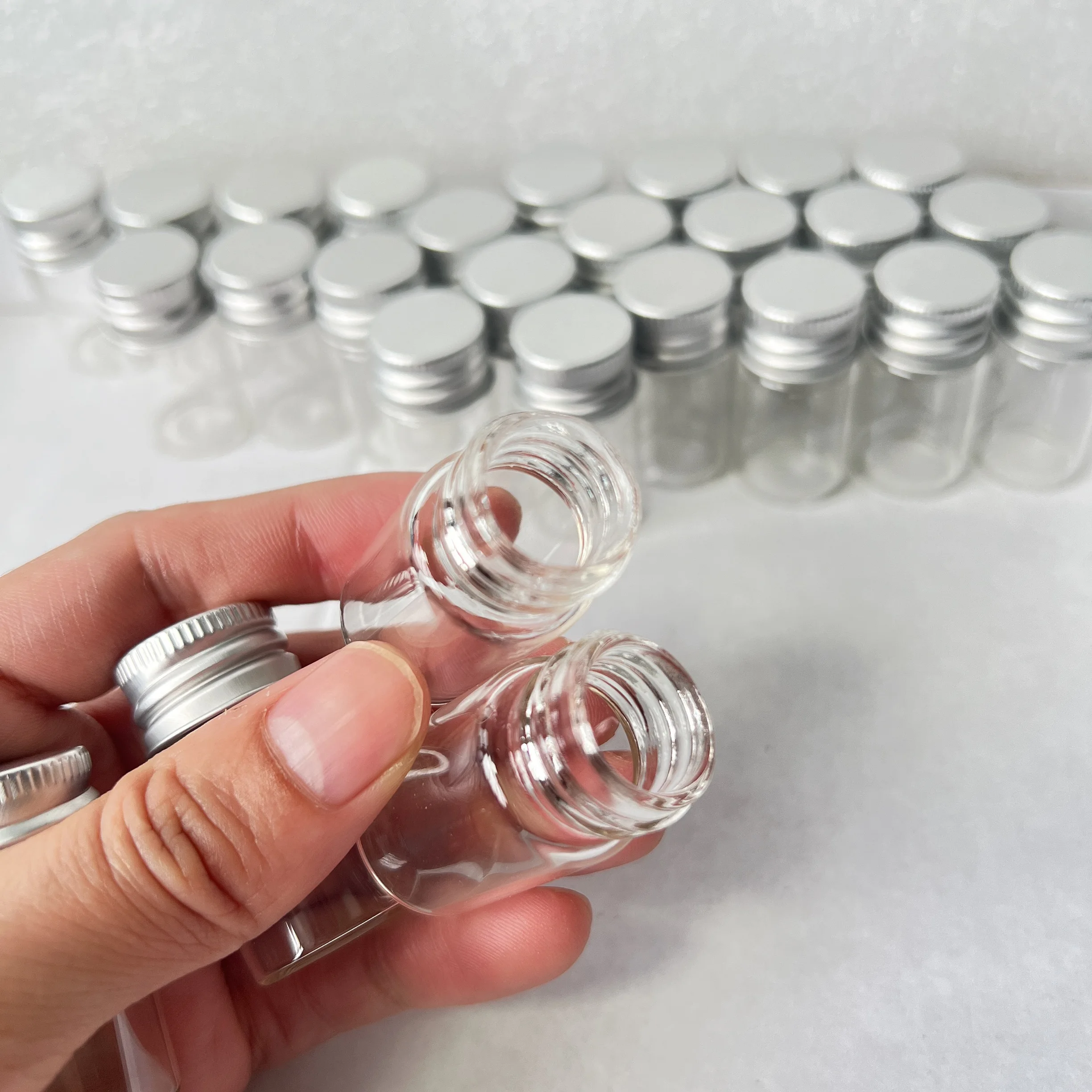 AOZITA 24 Stück Gewürzgläser aus Glas mit weißen bedruckten