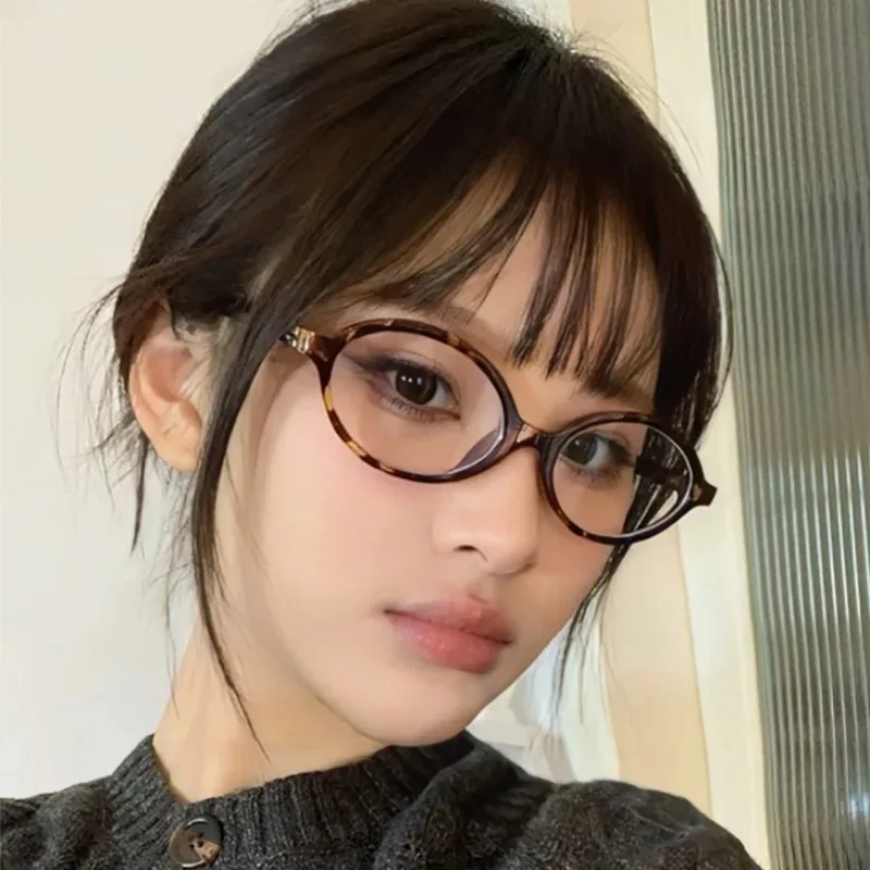 Vintage Oval Sunglasses Women Small Oval Anti Blue Light Glasses Retro Fashion Men Leopard Eyegalsses