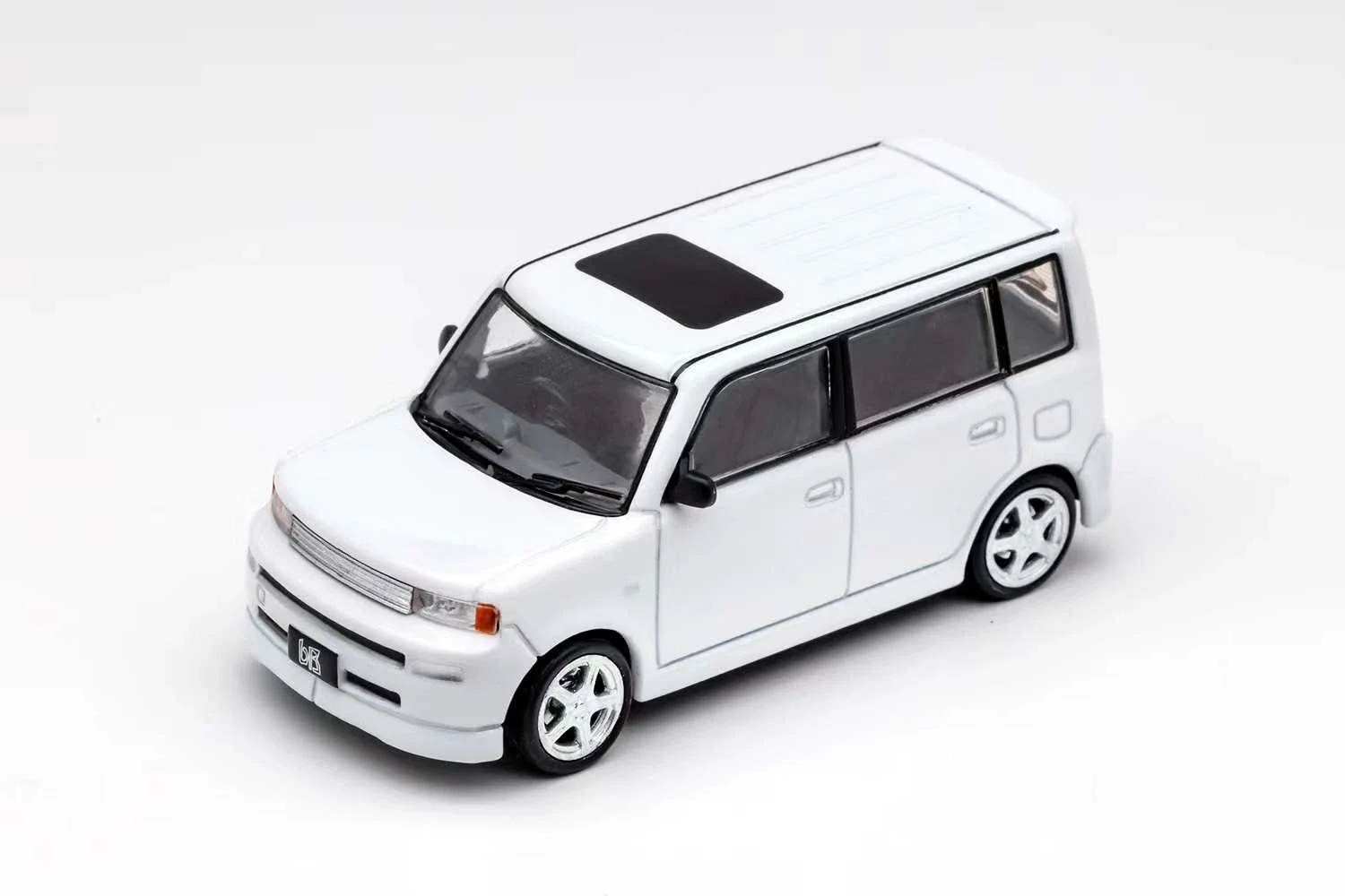 DCT 1:64 Bb mk1 XP30 Orange Black White Green Yellow  Diecast Model Car