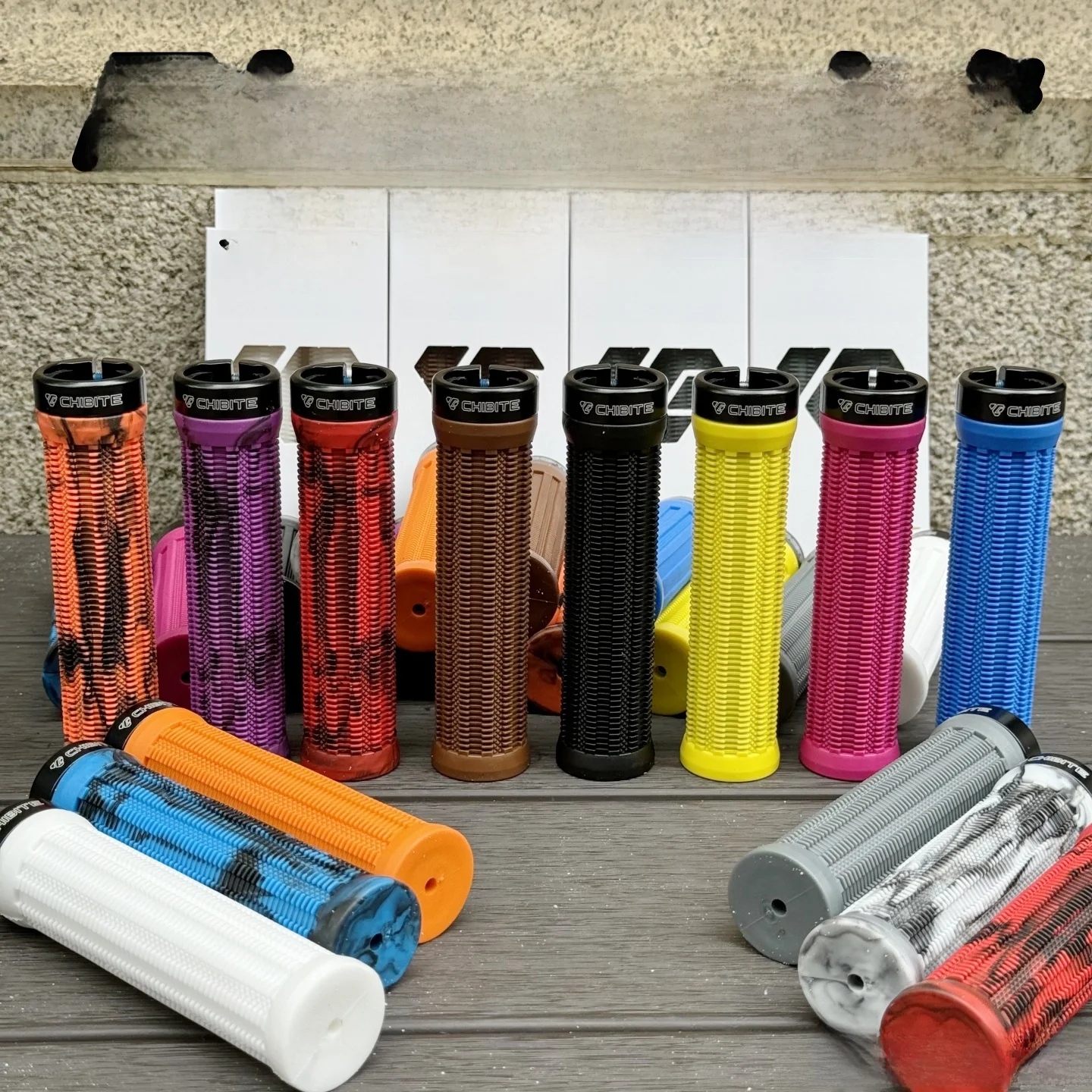 

Chibite Mountain Bike Speed Descend XC AM Универсальный противоскользящий руль ips с одной боковой петлей Soft Touch Аксессуары для велосипеда