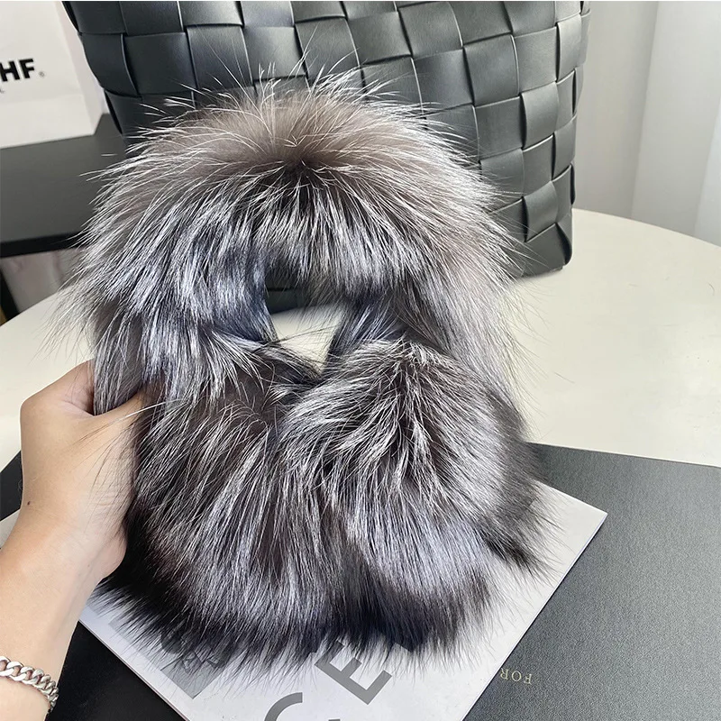 Real Fox fur earmuffs are windproof and warm in winter ear caps are thickened on both sides and covered with plush big ears