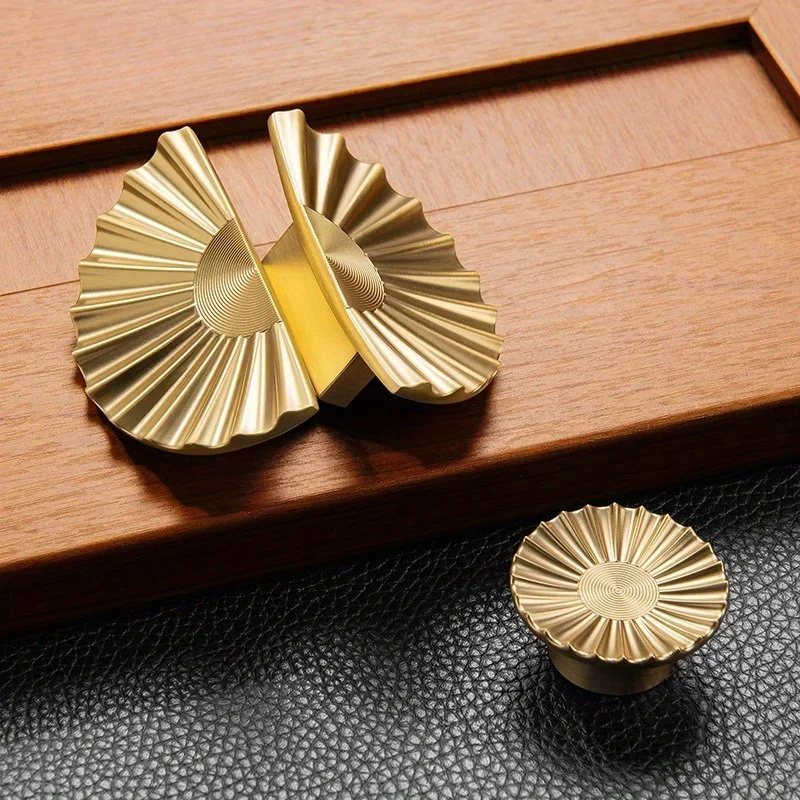 1Pc Light luxury handle French semi-circular fan-shaped handle gold cabinet drawer door handle hardware furniture accessories