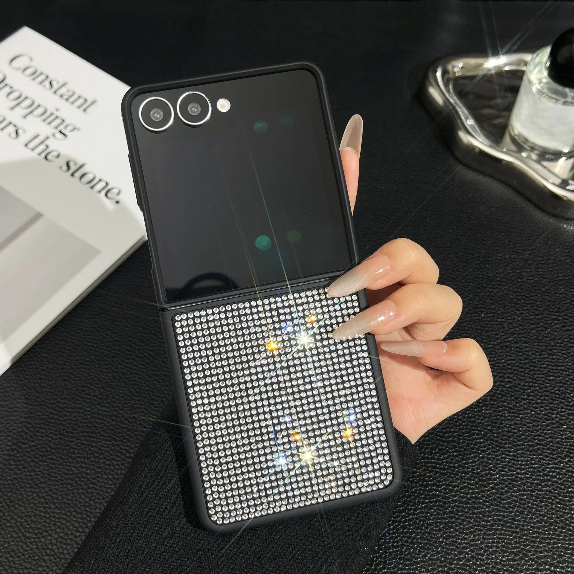 

Тонкий чехол для телефона с ромбовидной инкрустацией для Samsung Galaxy Z Flip 7, 6, 5, 4, 3, противоударный защитный чехол