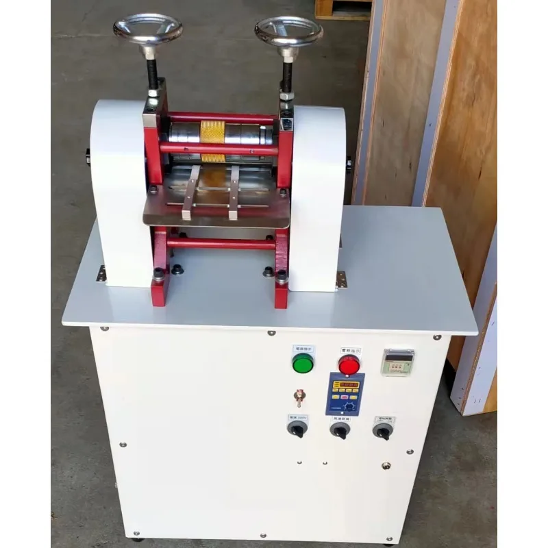 Hydraulic belt embossing machine Oil pressure roller Leather belt embossing machine