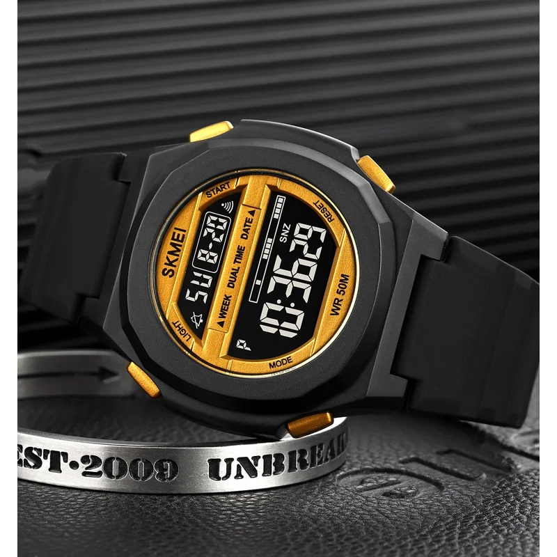 Skmei-reloj electrónico multifuncional para hombre y mujer, accesorio de moda, resistente al agua, para deportes al aire libre, 1821