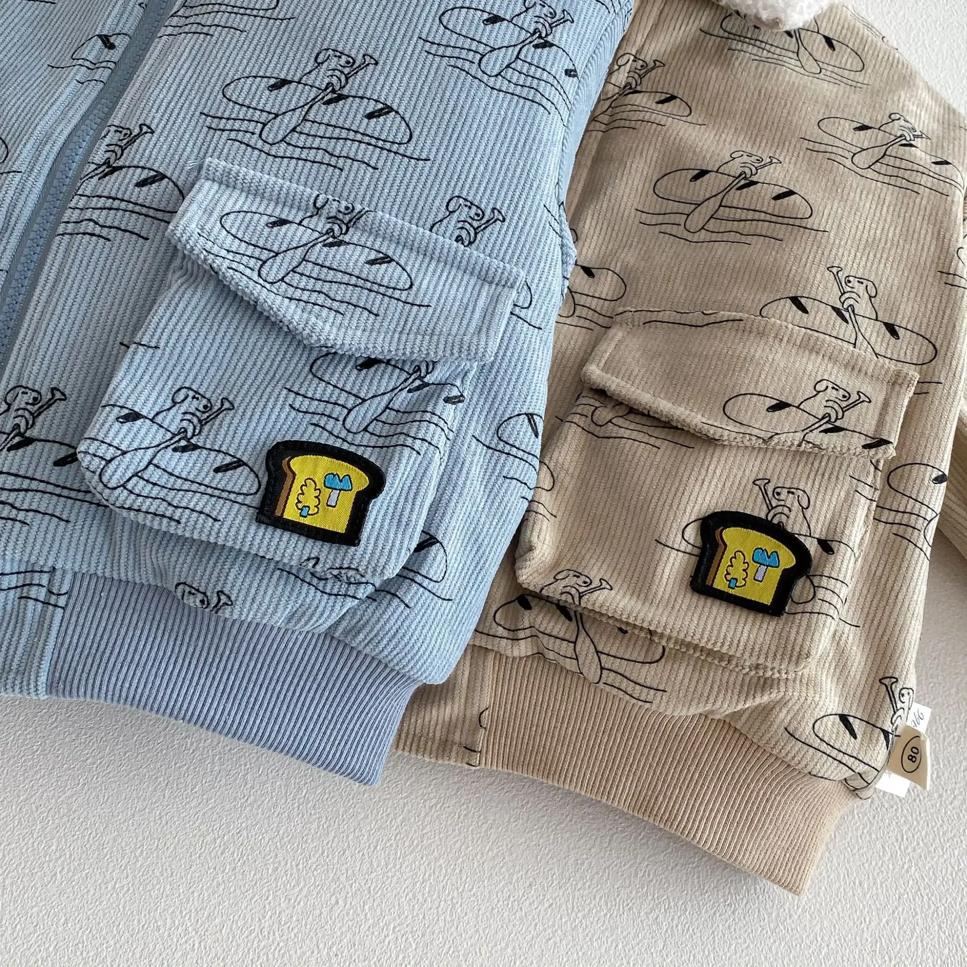 0-5Y الاطفال الكرتون المطبوعة وسادة مبطنة 2025 صوف الضأن طوق مبطن بطانة معطف الشتاء الدافئ للبنين بنات سميكة أبلى