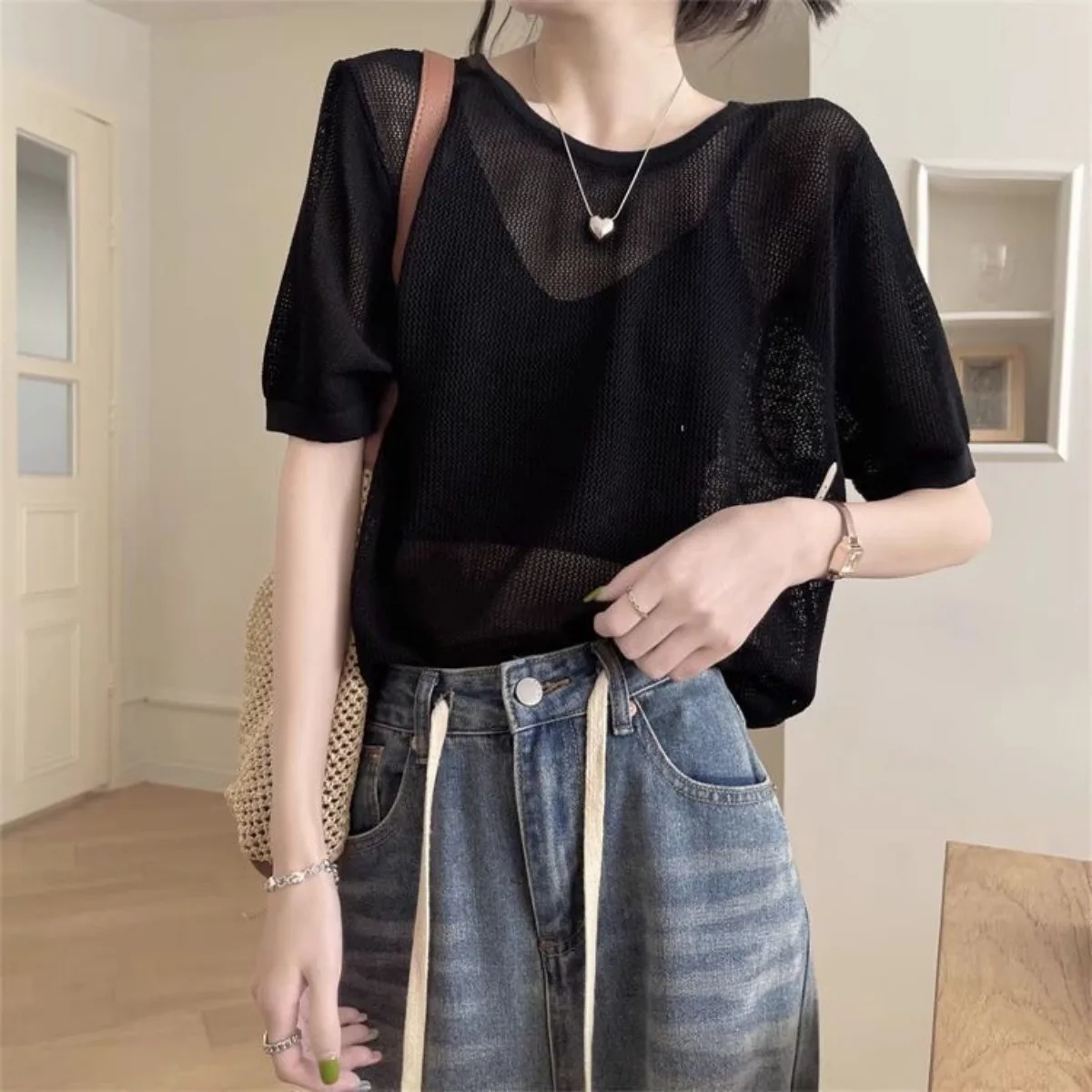 Summer Women's Casual Joker Black Thin Ice Silk Knit T-Shirts Lady Fashion Back Cross Hollow Out Short Sleeve Solid Simple Tops