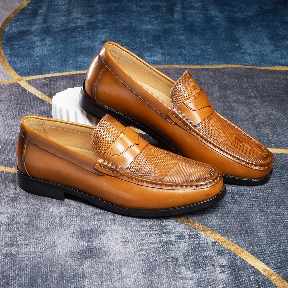 Men's Leather Casual Shoes Luxury Fashion Mens Dress Loafer Shoes Slip-on Casual Peas Shoes Smoking Slipper High Quality Shoes