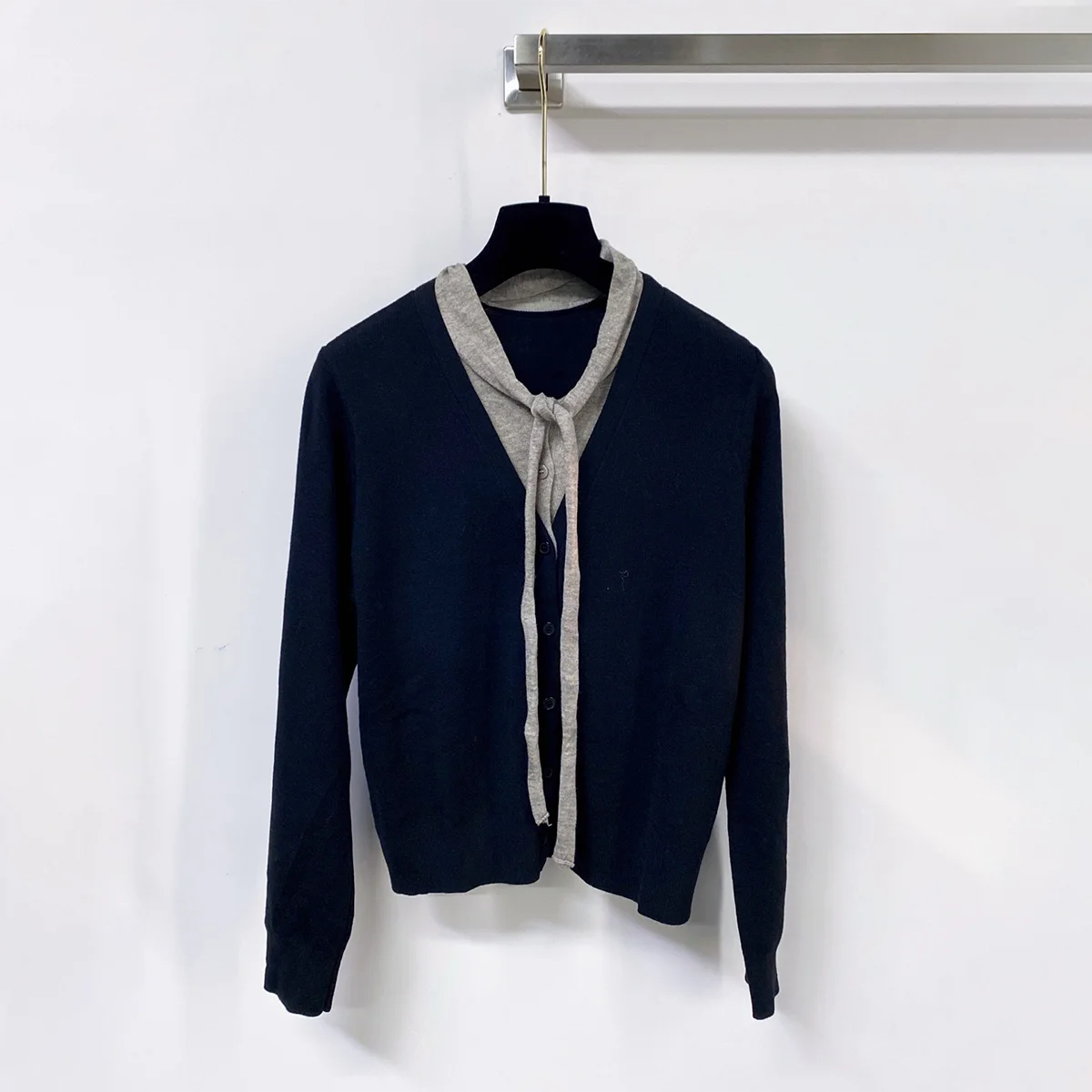 2026 High quality women's fake two-piece ribbon V-neck knitted cardigan--26921191