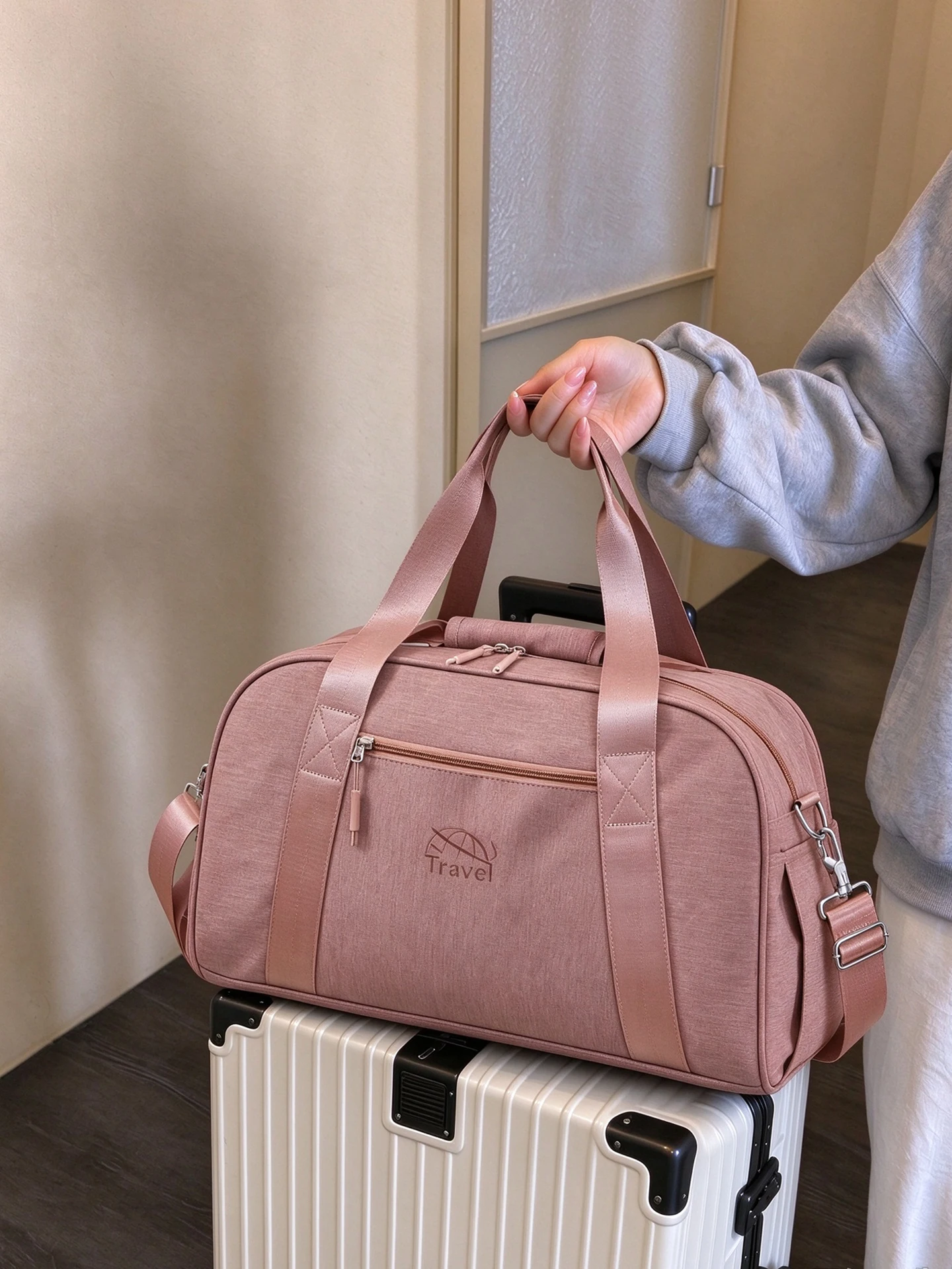 lightweight-travel-bag-women's-short-business-trip-handheld-luggage-bag-airport-check-in-hanging-bag-stylish-high-aesthetic-v