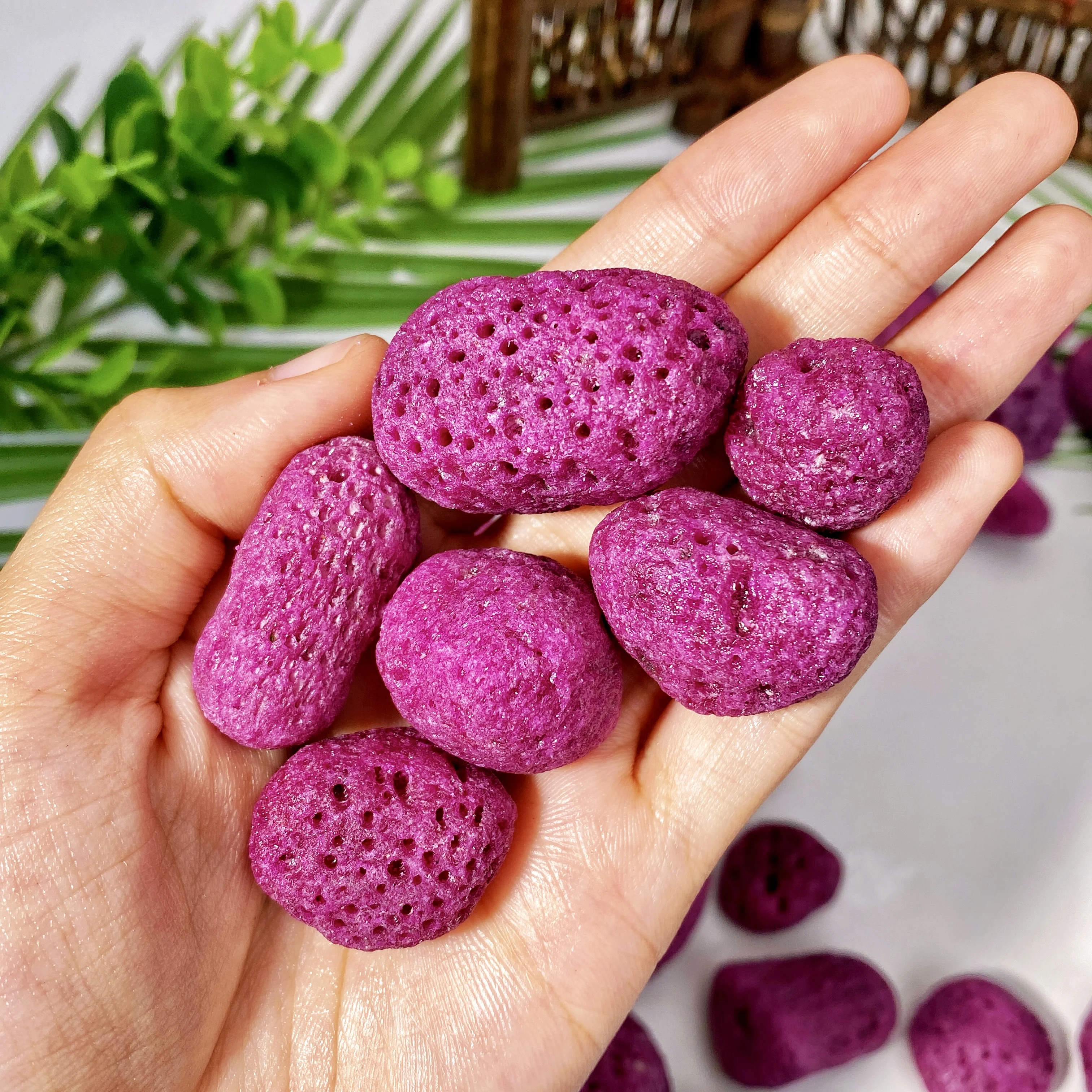 أحجار كريستالية طبيعية مكشكشة ، أحجار كريمة ياقوت عالية الجودة ، كريستال شفاء لامع ، هدية عيد ميلاد ، ديكورات الحفلات ، 10-50 * ، 5 * * #5