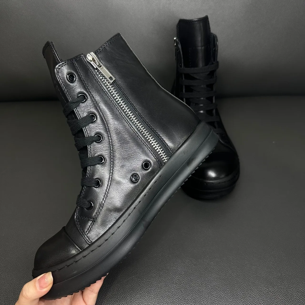Full Black