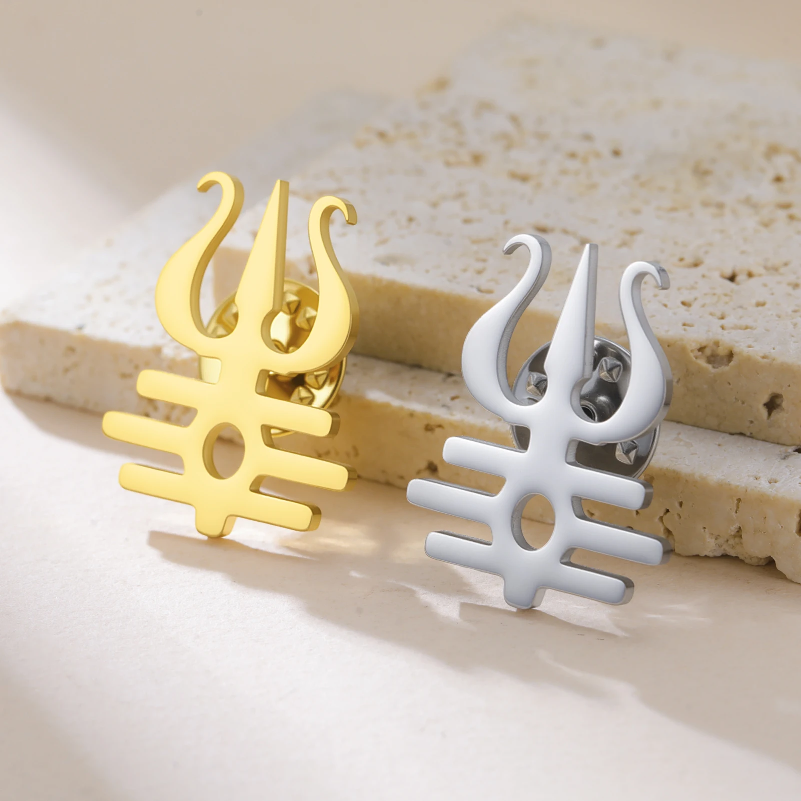 Sipuris الهند تاميل Om رمز مع ترايدنت دبوس بروش للرجال الفولاذ المقاوم للصدأ Om شيفا رمز اليوغا خمر تعويذة مجوهرات