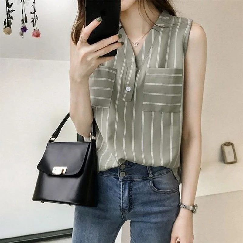 Double Pocke Sleeveless Striped Chiffon Tees for Women Simplicity Summer Womens Clothing V-Neck Button Patchwork Loose Vest Tops