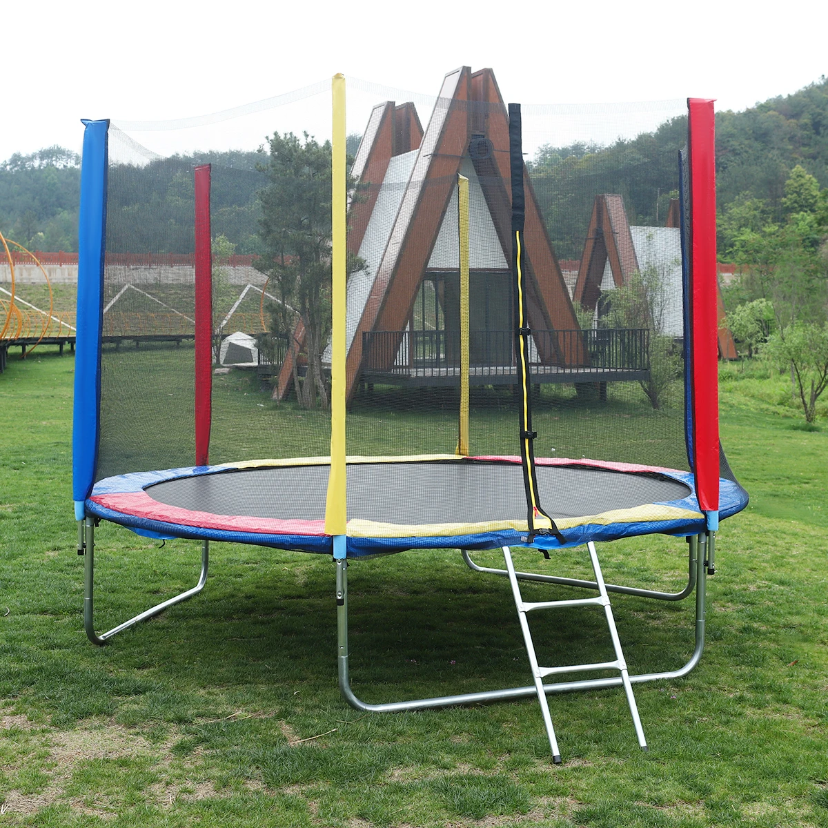 

Customized Round Outdoor and Indoor Kids and Adults Jumping Trampoline Outdoor Kids With Net for Sale.