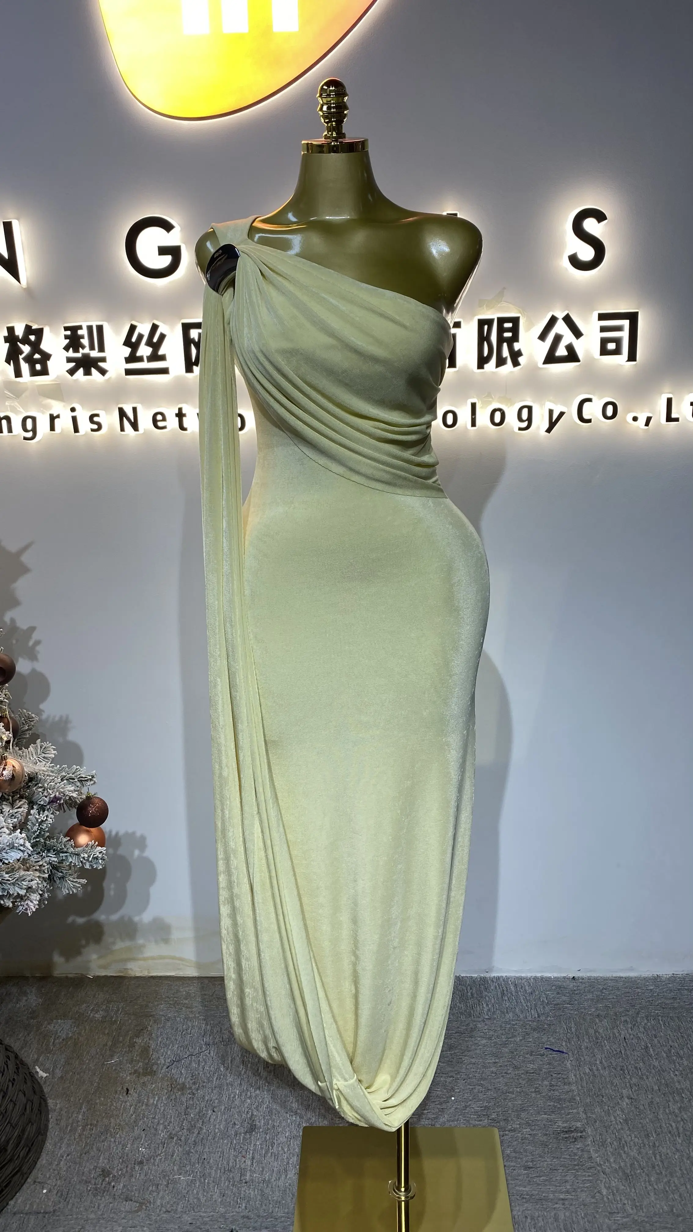 Maxi dress, sexy off-shoulder dress, women's beachwear, summer women's holiday wear-GZXX303