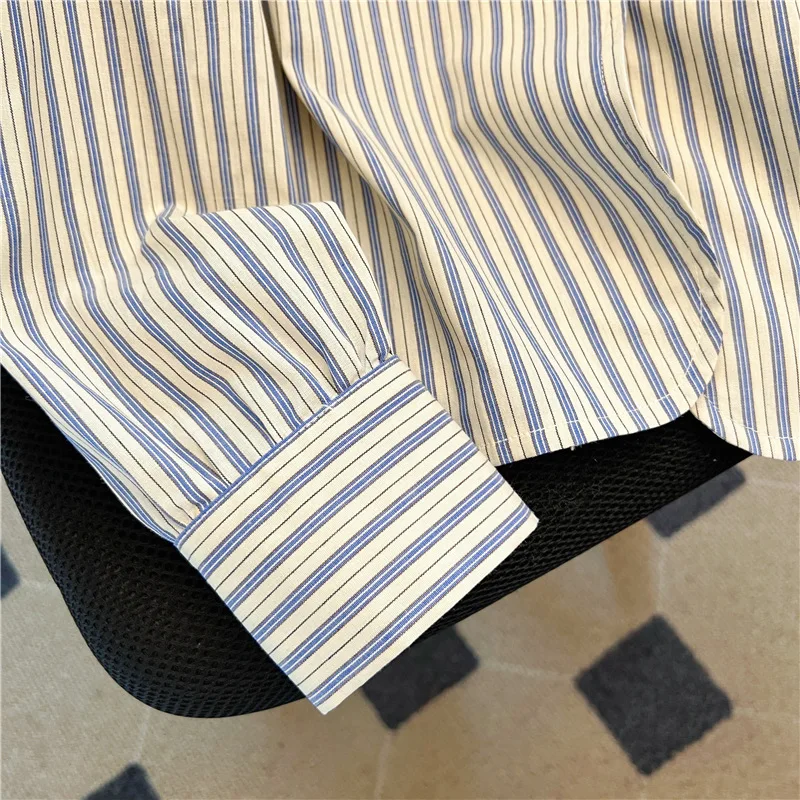 بلوزات نسائية كلاسيكية قمصان مخططة غير رسمية موضة ملابس صيفية فضفاضة كورية بأكمام طويلة قطنية للسيدات