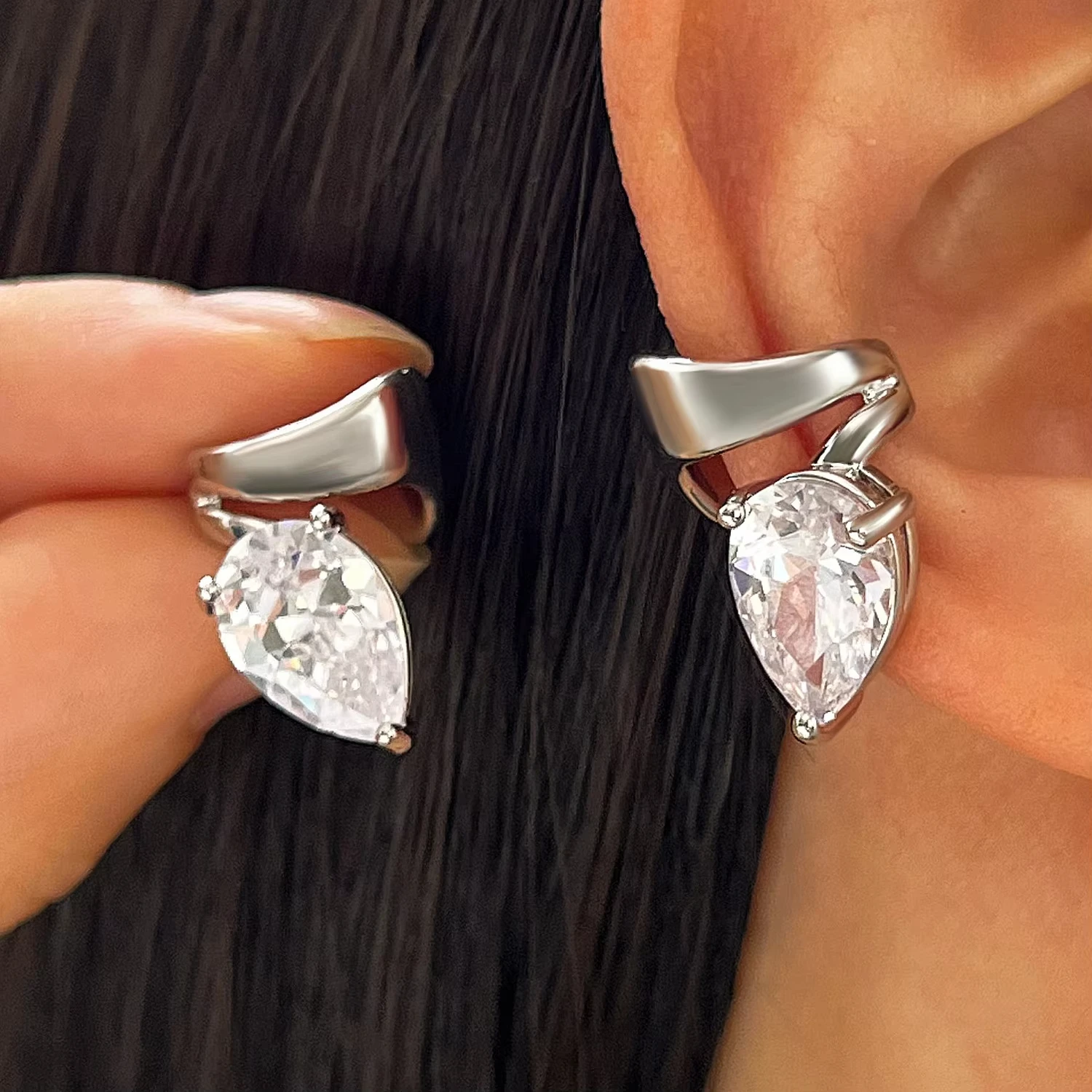 FTCY Exquisite Water Drop Zircon Ear Clip For Women Simple Geometric C-Shaped Ear On Earrings Fake Piercing Jewelry Gifts