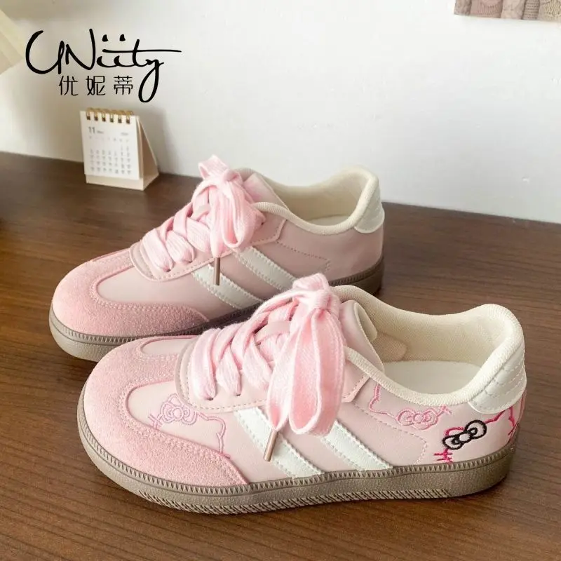 

2026 New Hello Kitty Casual Skate Shoes for Women Casual Campus Embroidery Fashion White Sneakers Girls & Students Comfortable