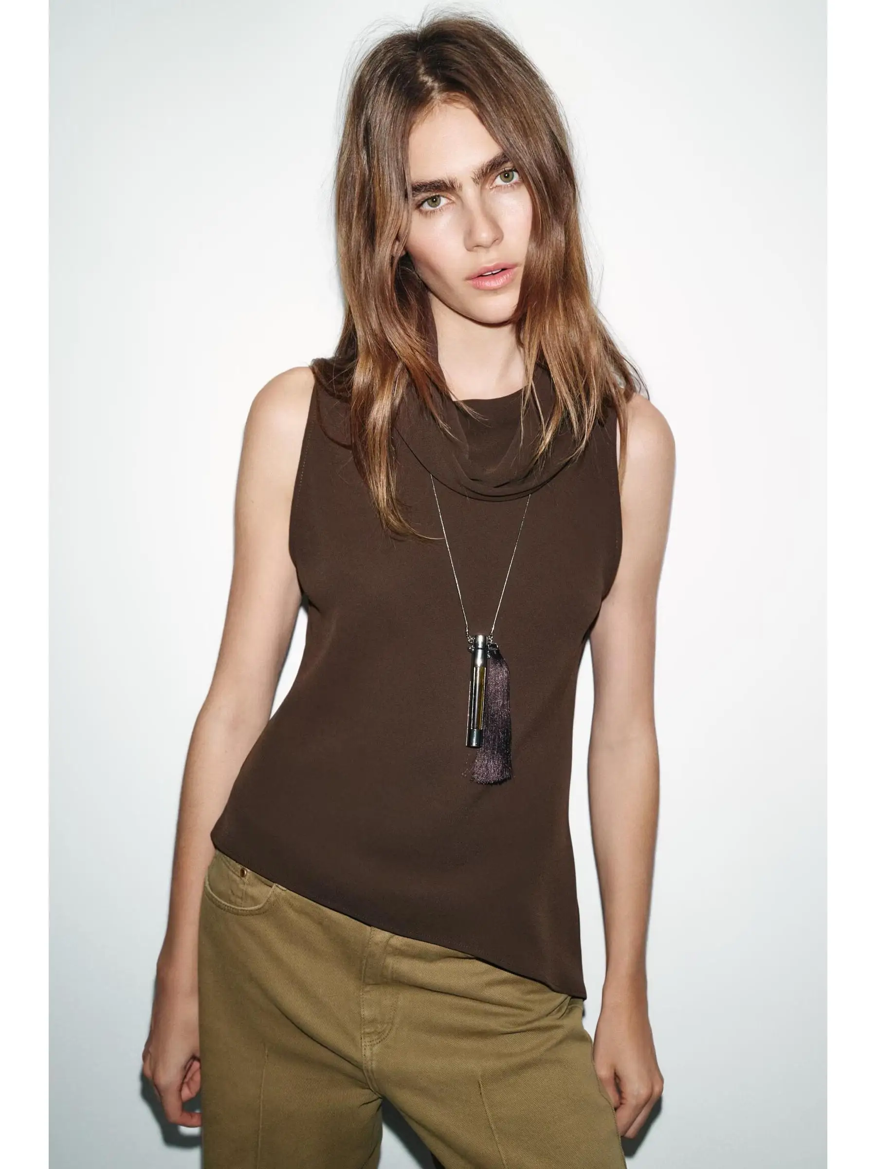 

New Summer Women's Svel Asymmetrical Hemline Drapey Collar Top Versatile Faionable Stage Costume Ethnic Wear