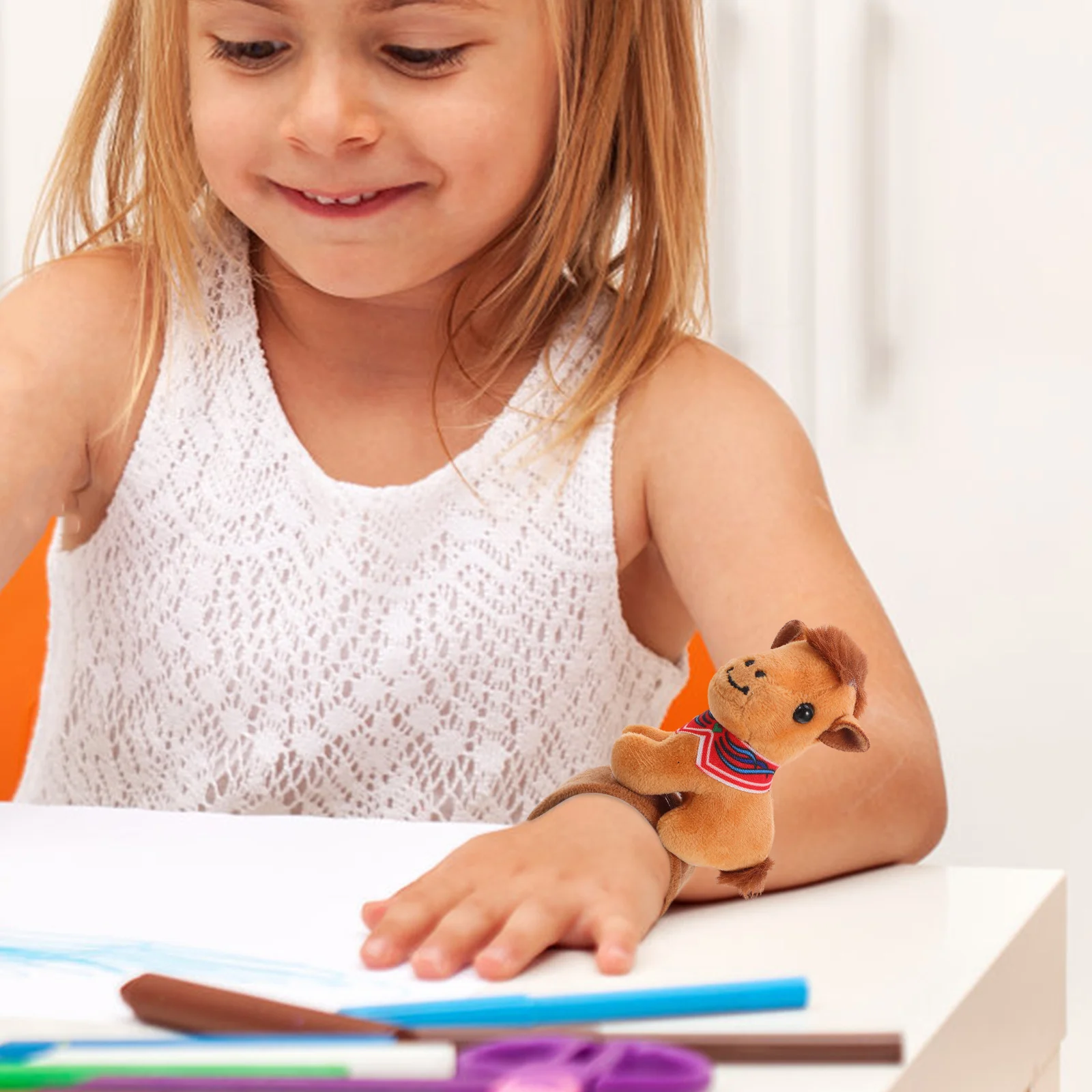 

Soft Small Horse Wrist Slap Bracelet Animal Wristband for Kids Zodiac Party Favor Lunar New Year Gift Toy Horse