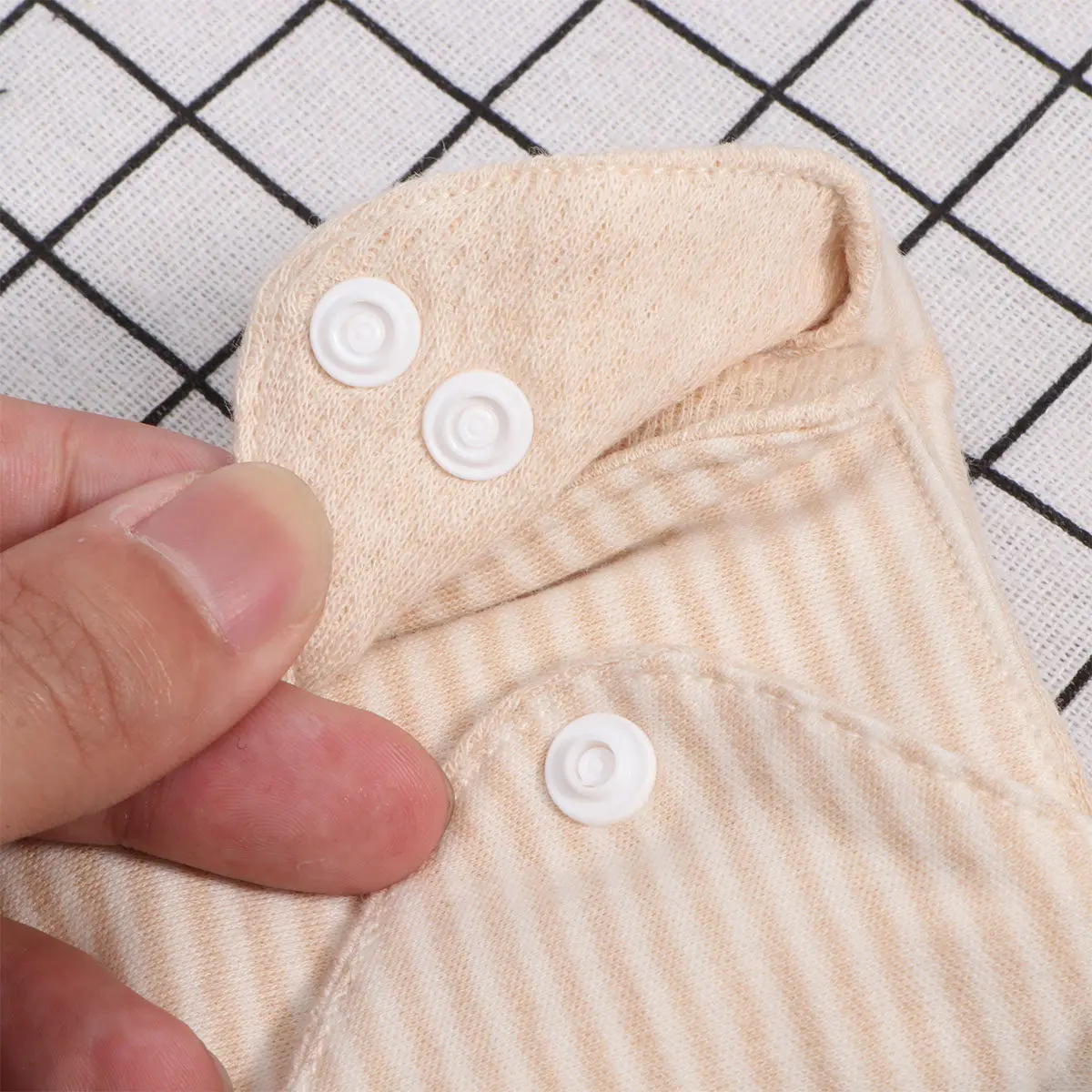 2Pcs Reusable Cotton Menstrual Pads Washable Cloth Sanitary Towels Absorbent Breathable Pads for Women Postpartum