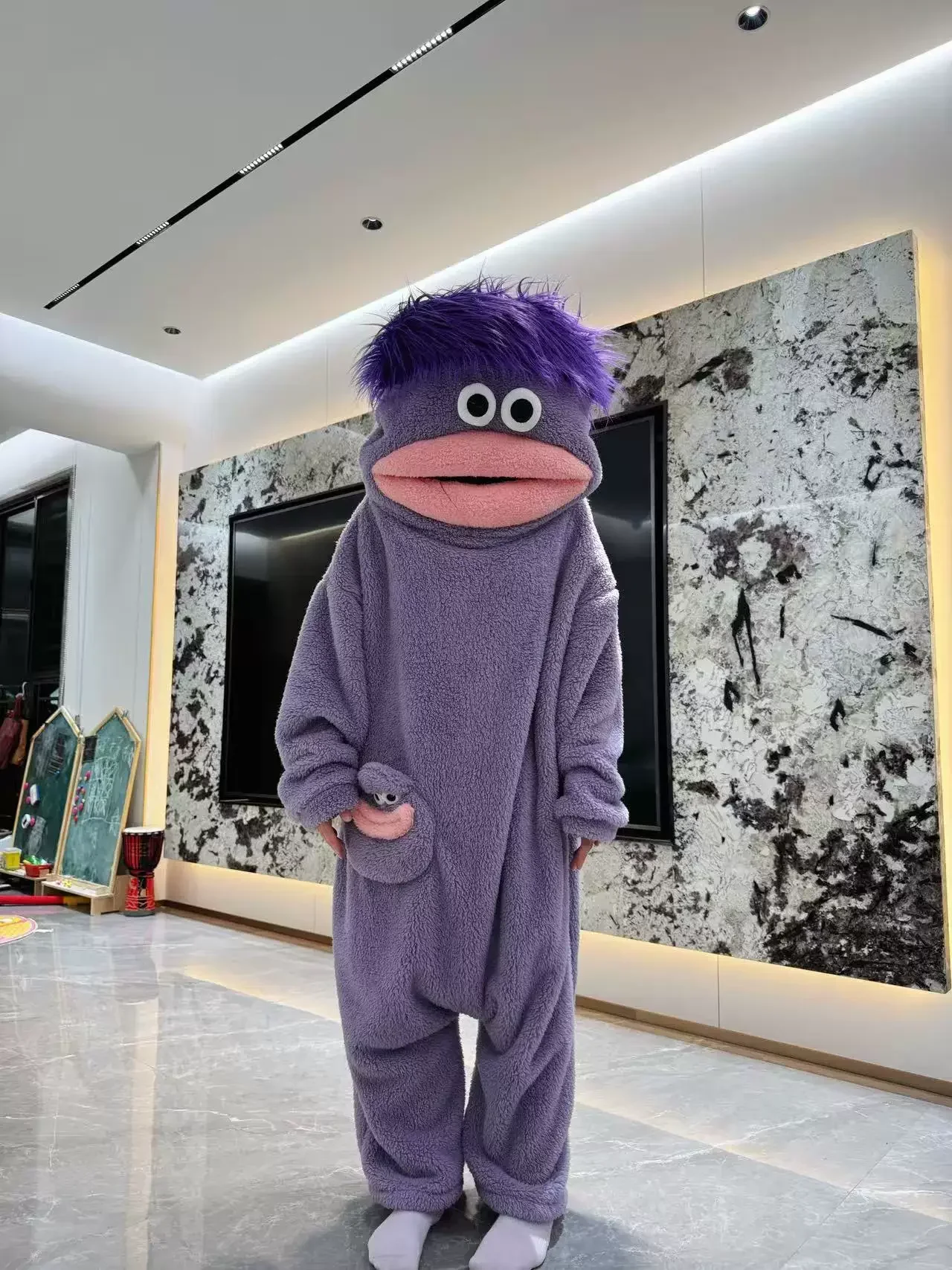 Niedlicher, lustiger Monster-Onesie-Pyjama mit großem Mund, verdickter Korallenfleece-Hausanzug für Herbst und Winter, für Paare, Herren und Damen, Pyjama 2026 Neu