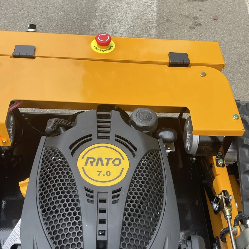 カスタマイズ可能なリモコン式芝刈り機、プッシュショベル付き多機能芝刈りロボット、ユーロ5排出ガス規制適合