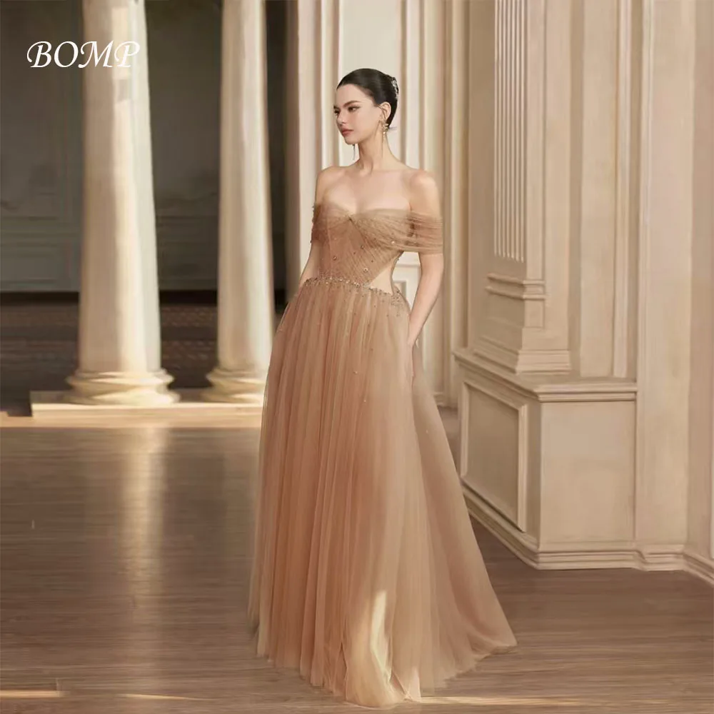 فساتين سهرة أنيقة من الخرز من BOMP بدون أكتاف وطيات مقصوصة وثنيات بطول الأرض من التل لحفلات الزفاف مخصصة