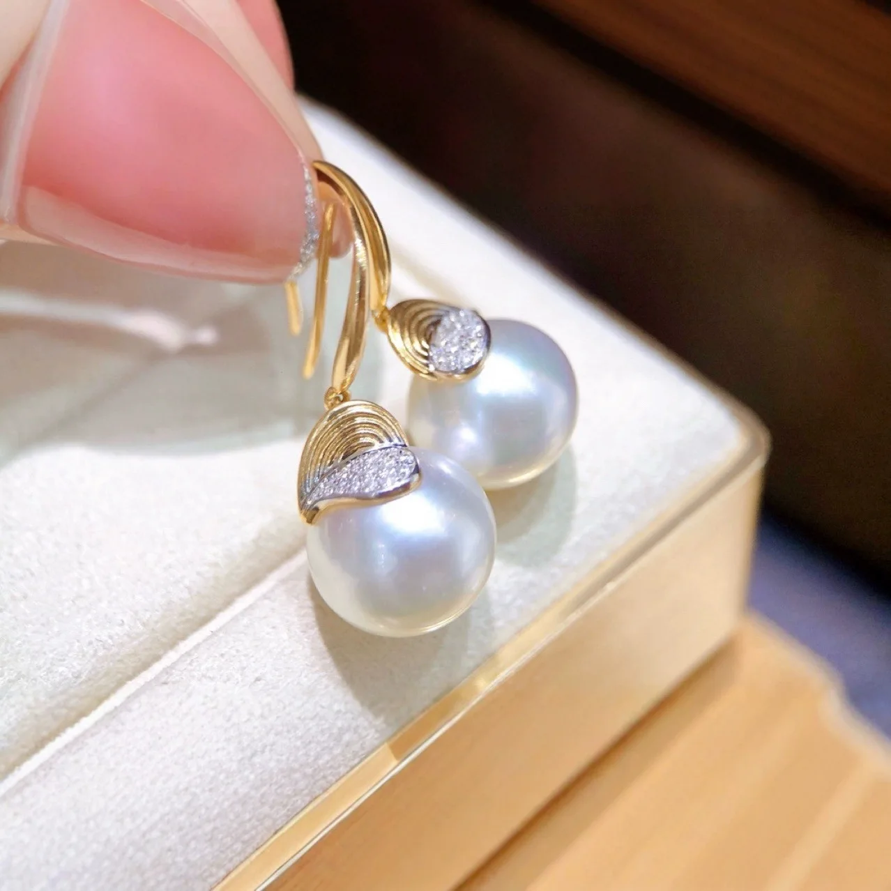 

Серьги высокого качества с натуральным жемчугом 11-12 мм, натуральный пресноводный жемчуг, элегантное серебро 925 пробы, изготовленное