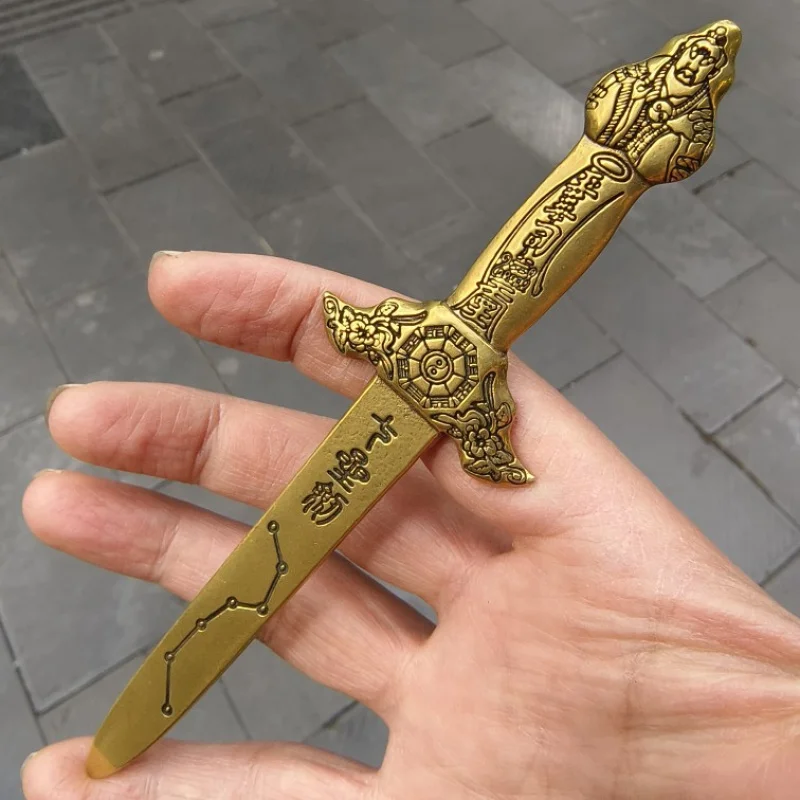 

Beidou Seven Star Sword Brass Casting PA Gua Home Living Room Decoration Decoraive Hangings Pendant Tag