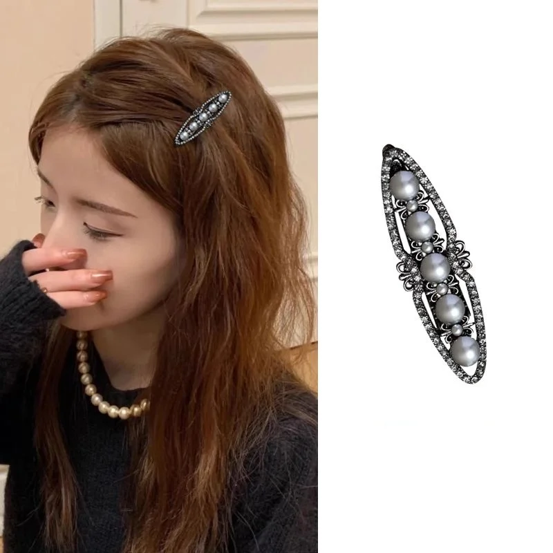French-Style Light Luxury Retro Black Hollow-Out Pearl and Rhinestone Hair Clip for Women, Exquisite Side Bangs Clip, Elegant Du