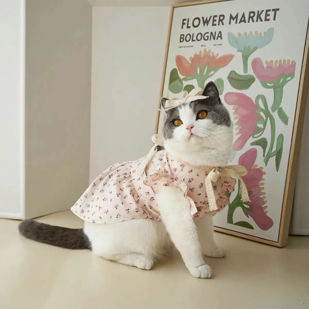 Falda de primavera con rosas para gatos y perros pequeños - imagen 3