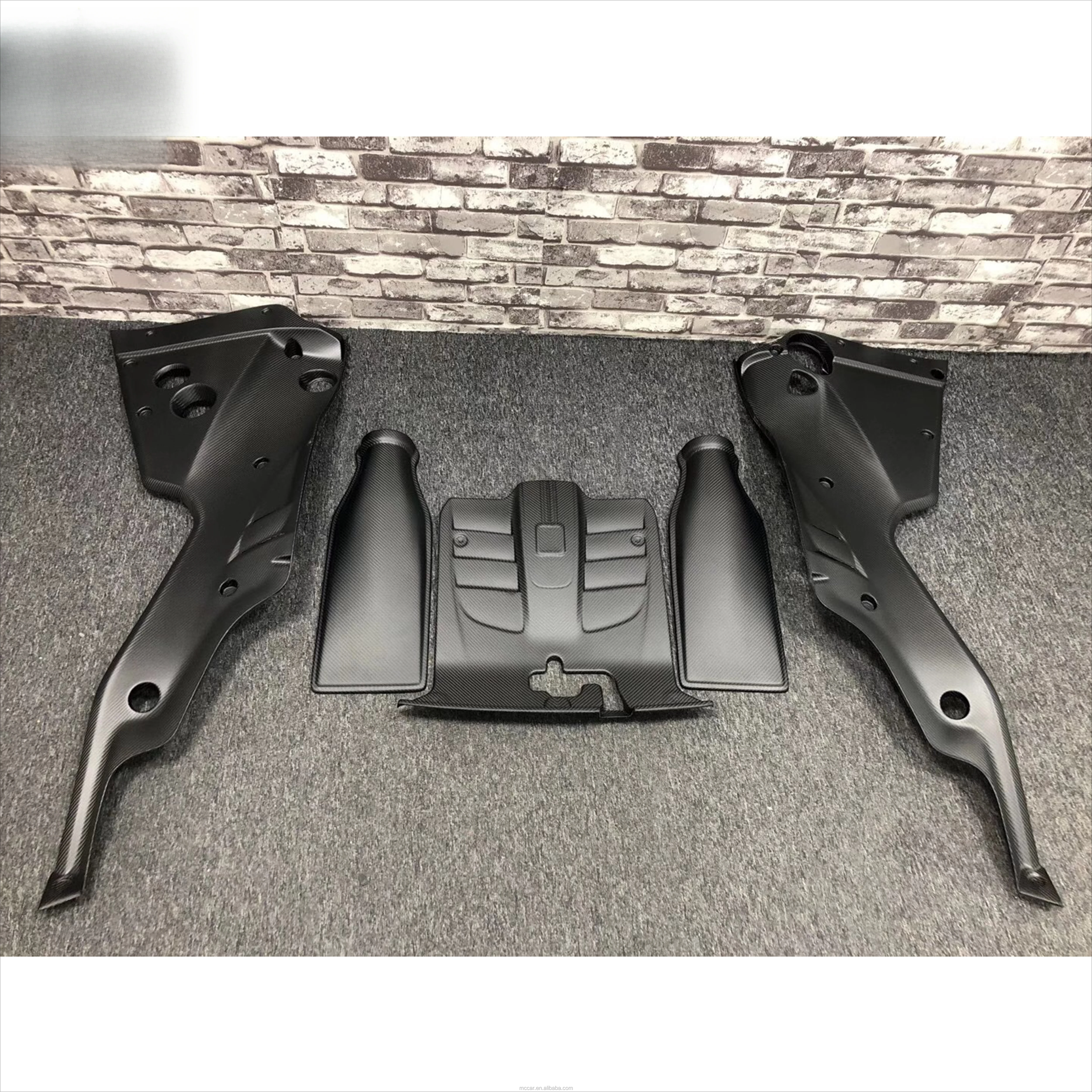 Automobile engine cover plate engine panel air intake panel for Fer rari F12 super sports car