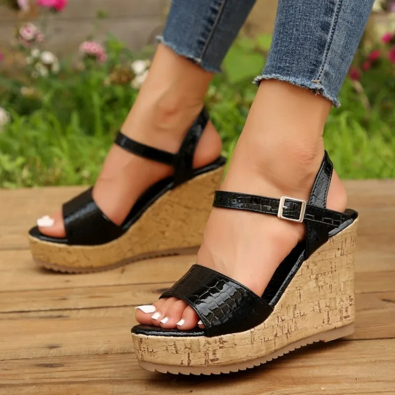 New Designer Serpentine 2024 Summer Women Sandals High Quality Wedges High Heels Women Peep Toe Platform Sandals Roman Shoes