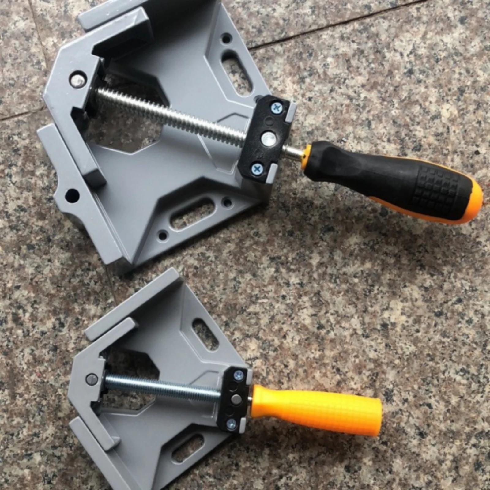 Morsetto ad Angolo Retto 90 Gr - Angle Clamp 90 recensione e prezzo