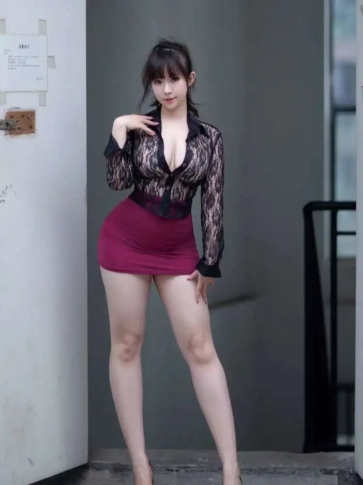 Curto sexy ultra renda camisa de manga comprida para as mulheres verão base fina oco para fora curto topo bloues quente sexy malha transparente 44vc