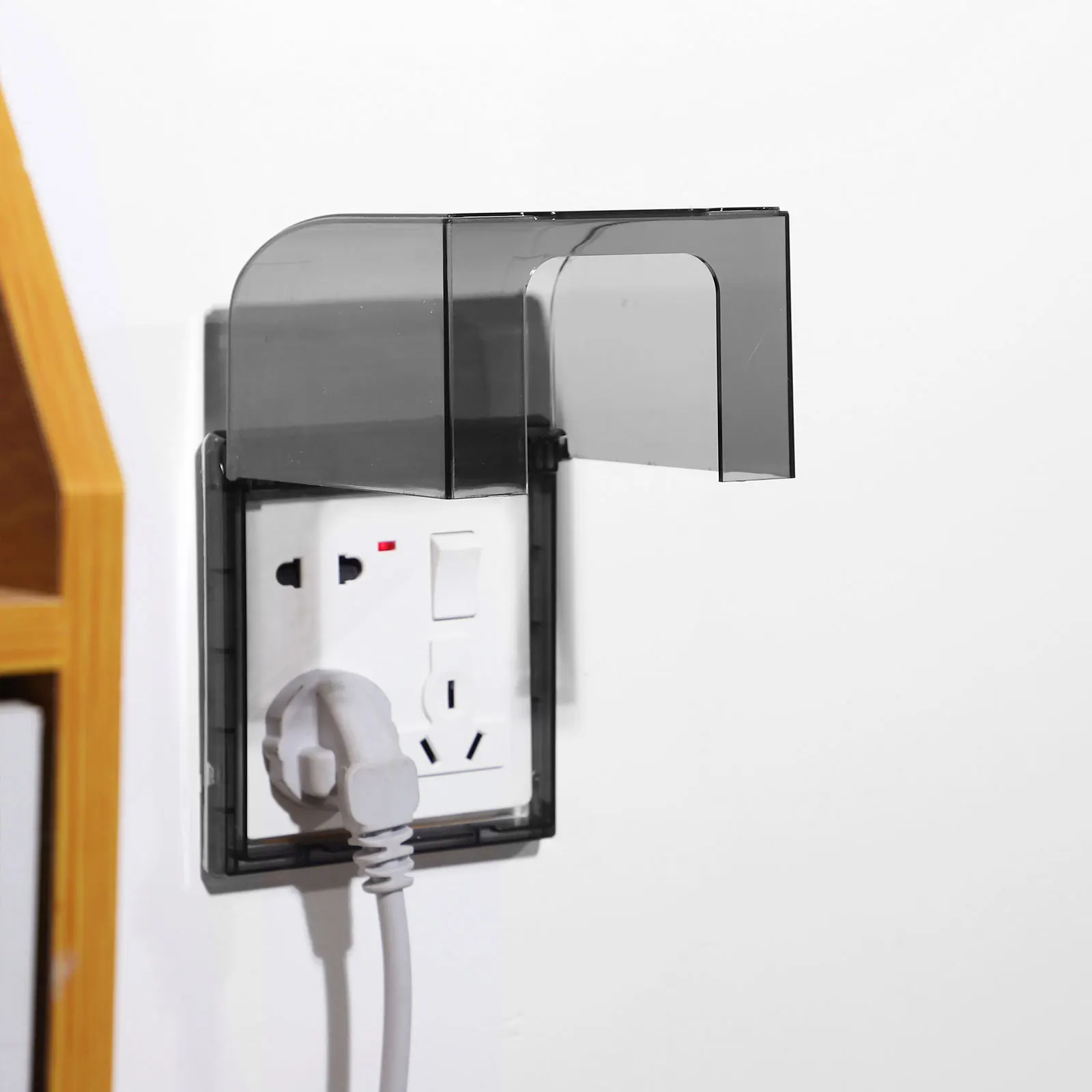 

86-Type Waterproof Outlet Cover Transparent Electrical Socket Protector Wall Mount Plug Cover for Indoor Outdoor Use