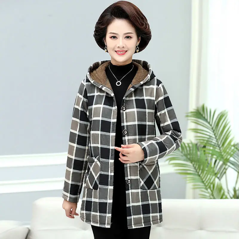 Middle Aged Women\'s Thick Cotton Coat with Added Velvet Fashionable Mother\'s Plaid Loose Cotton Coat Hooded Dirt Resistant Thick