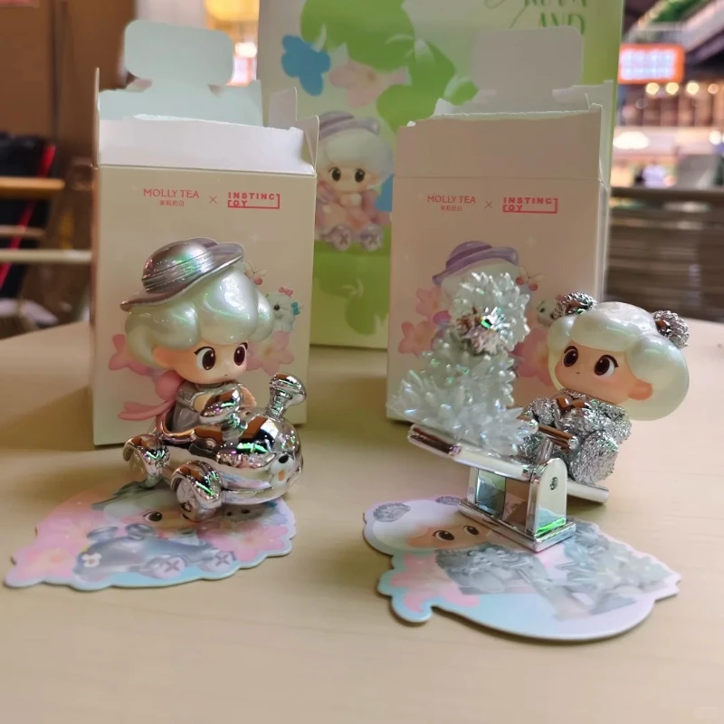 MOLLY TEA x INSTINGTOY Co-sign Limited Edition Figurine Awakening