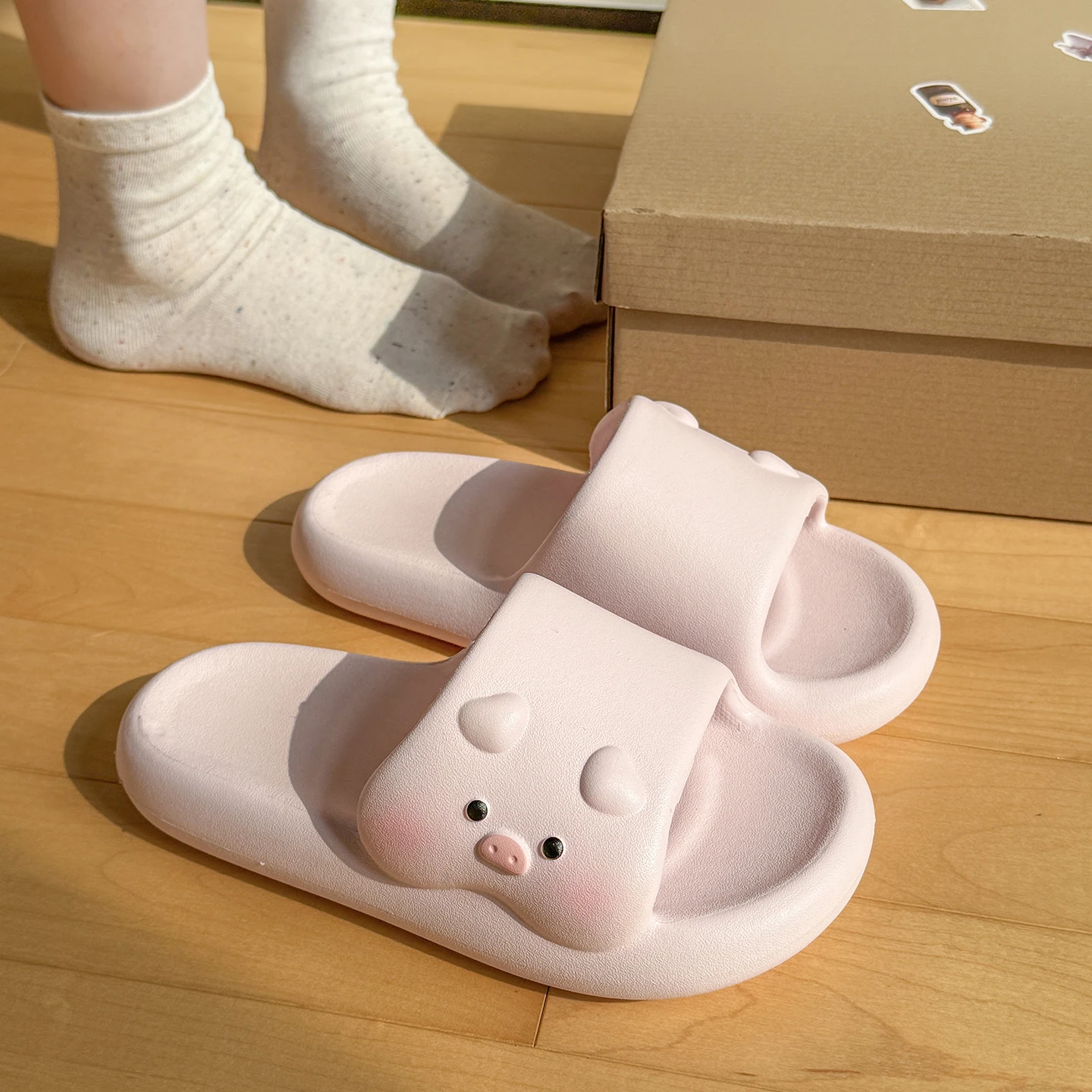 SHAJI Lindas Pantuflas de Pareja con Diseño de Cerdito y Nube, Sandalias Antideslizantes de EVA Suave con Plataforma, Calzado Ligero Informal para Interiores, Hogar y Playa