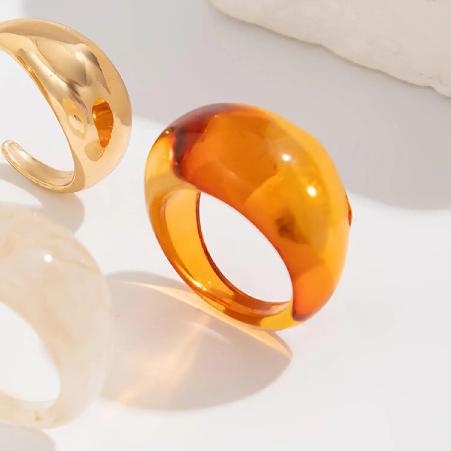 

New Fashion Colorful Transparent Arc Resin Acrylic Geometric Rings for Women Girls Party Exaggerated Chic Jewelry Gifts